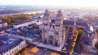 Trek bike tours Loire Valley Secret Castles and Wine