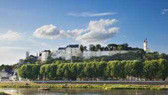 Trek bike tours Loire Valley Family Trip : from Tours to Chinon