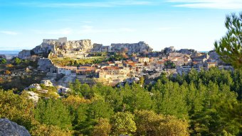 Food and Culinary Tours Provence Hiking Tour : Les Baux de Provence and Gordes