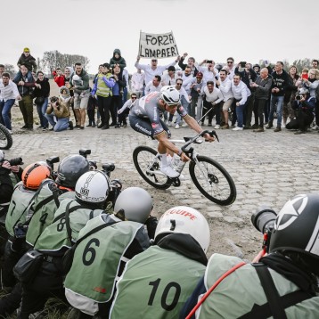 VIP Cycling Tour - Paris-Roubaix Guided Experience - 2026