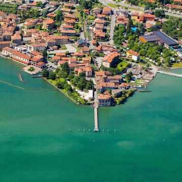 Cycling Tour Through Italy’s Lakes and Mountains