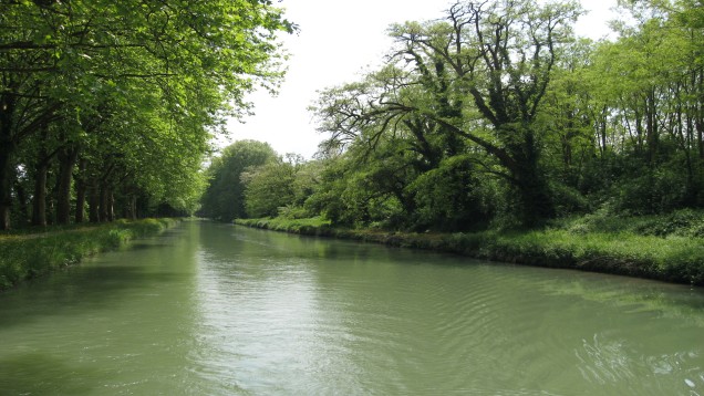 Canal de la Garonne, from Bordeaux to Toulouse